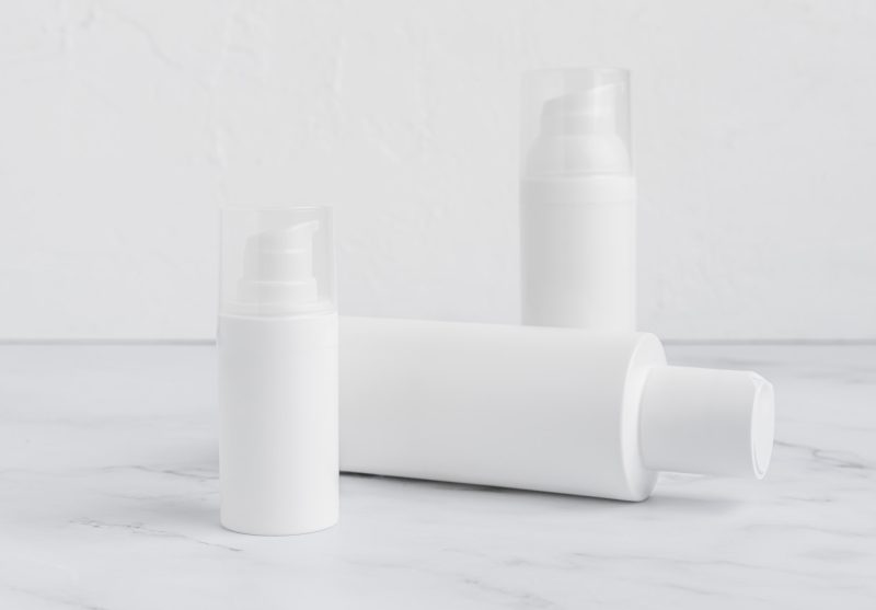 White cosmetic lotion cream serum oil mockup bottle packaging